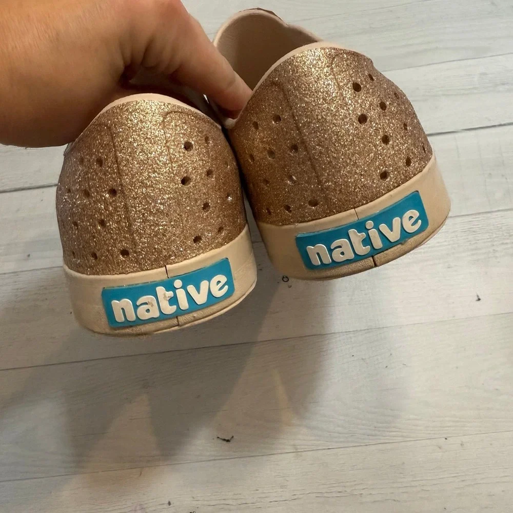 Native Shoes men's Jefferson‎ Bling Slip-On Shoe gold men's 10